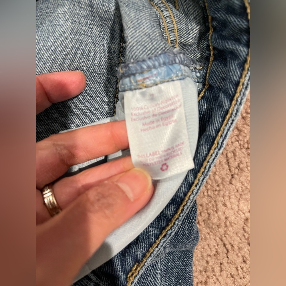 NO BOUNDARIES Y2k Patch Distressed Denim Mom Jeans - Picture 4 of 9